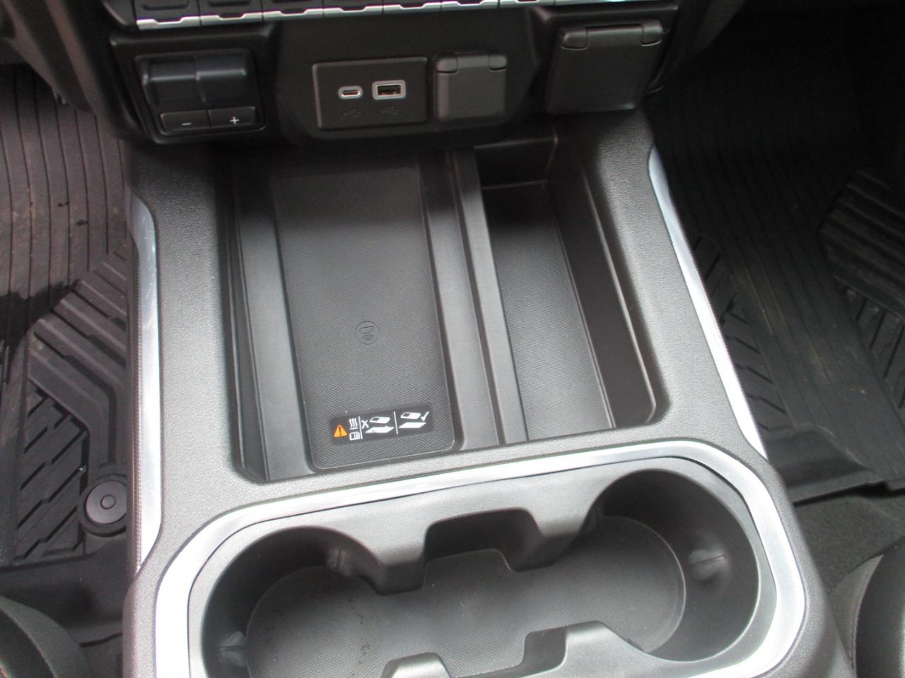 GMC Sierra 1500 4WD Crew Cab 147" AT4 2020