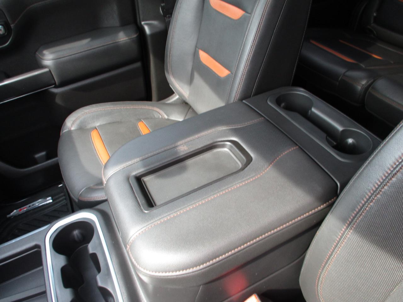 GMC Sierra 1500 4WD Crew Cab 147" AT4 2020