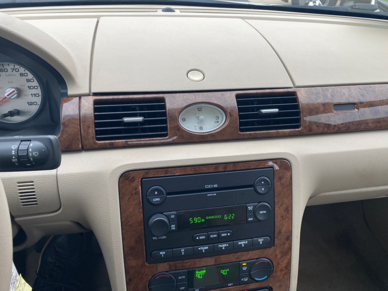 Ford Five Hundred 4dr Sdn Limited FWD 2007