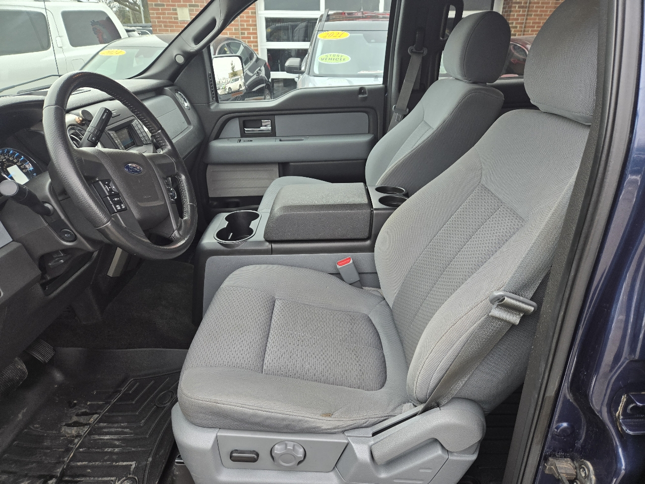 Ford F-150 4WD SuperCrew 145" XLT 2013