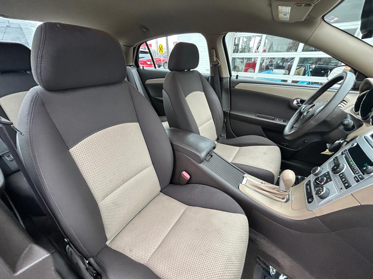 Chevrolet Malibu 4dr Sdn LS w/1LS 2009