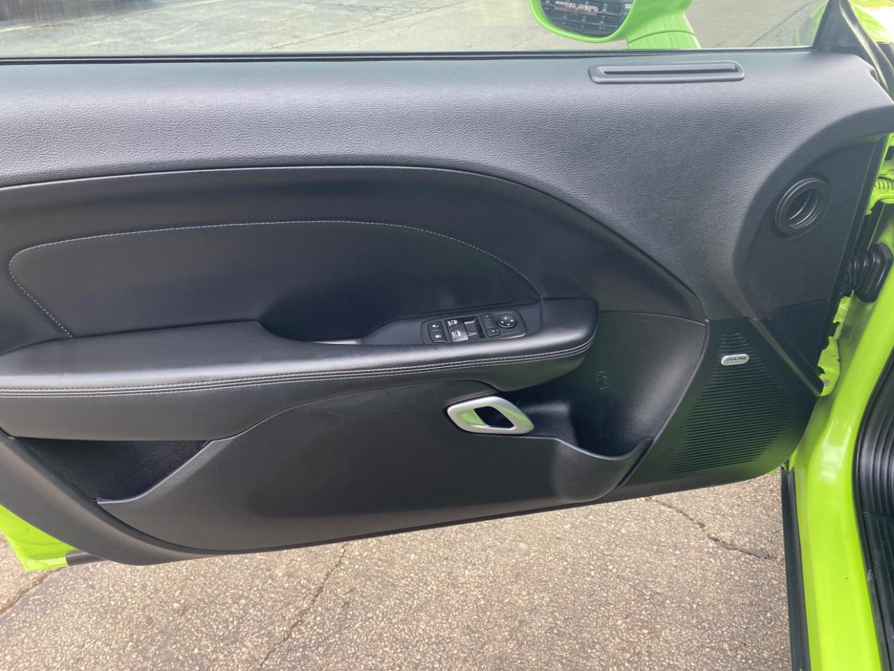 Dodge Challenger 2dr Cpe R/T Plus 2015