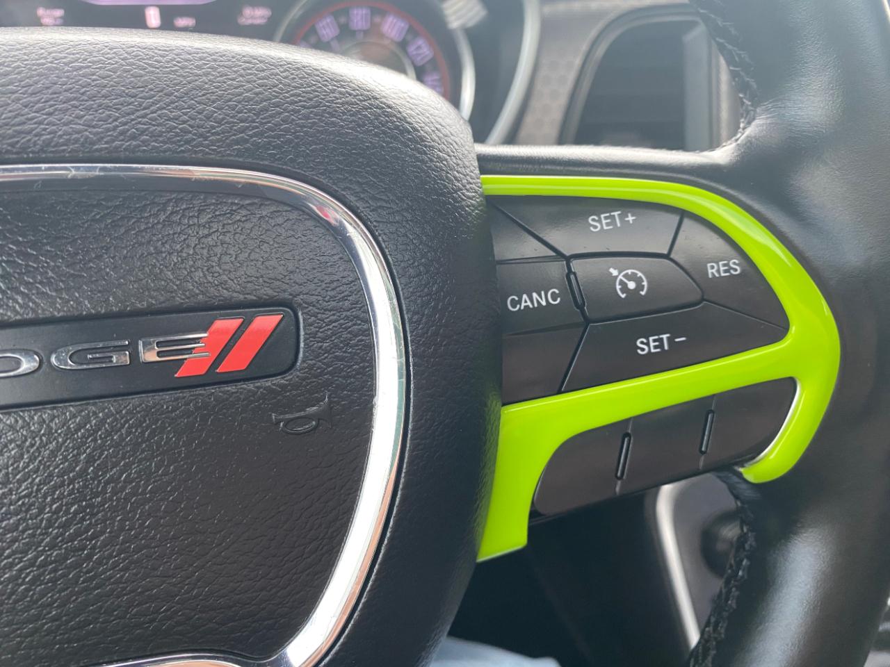 Dodge Challenger 2dr Cpe R/T Plus 2015