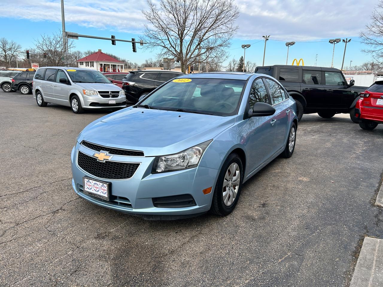 Chevrolet Cruze 4dr Sdn LS 2012