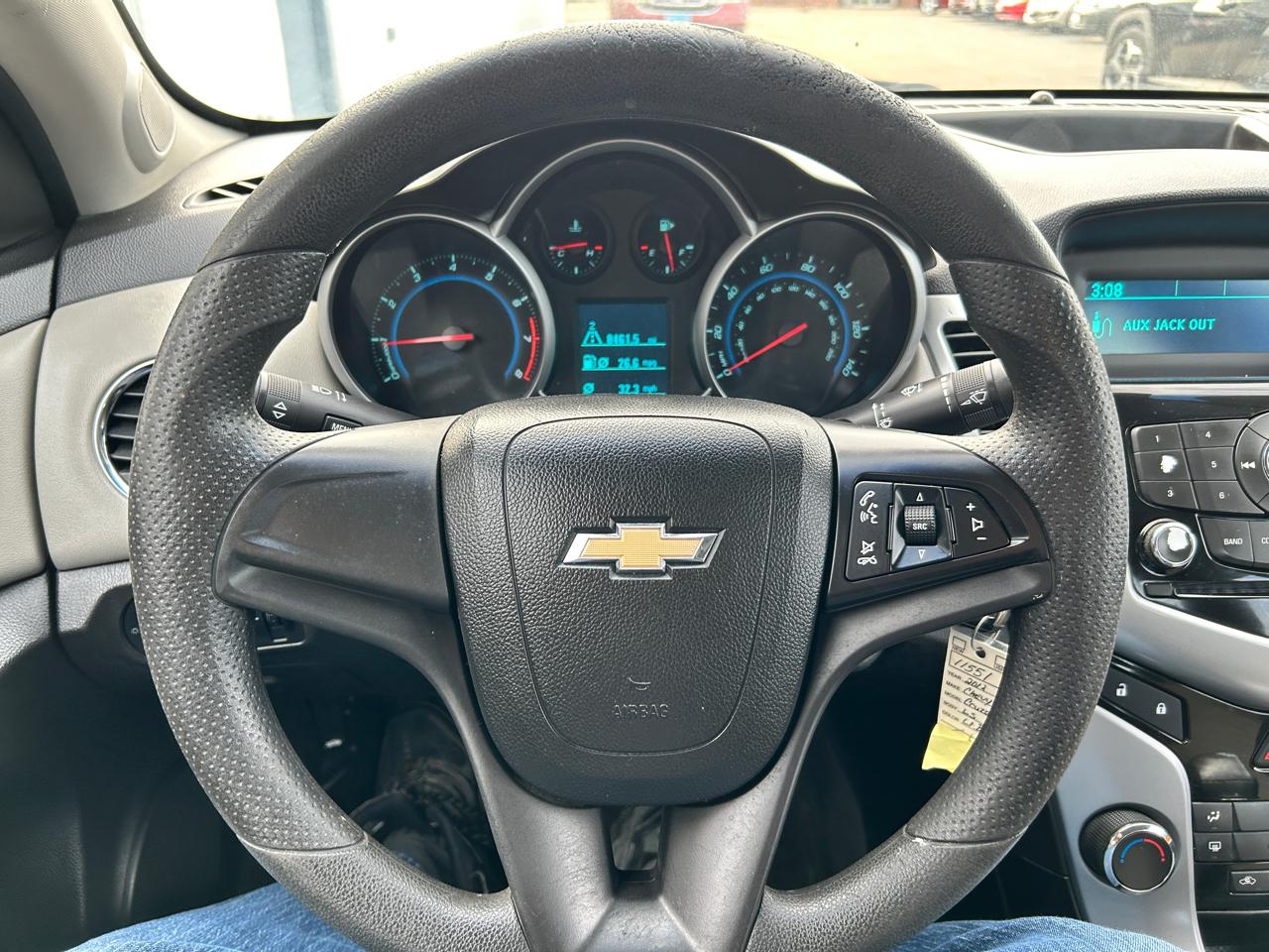 Chevrolet Cruze 4dr Sdn LS 2012