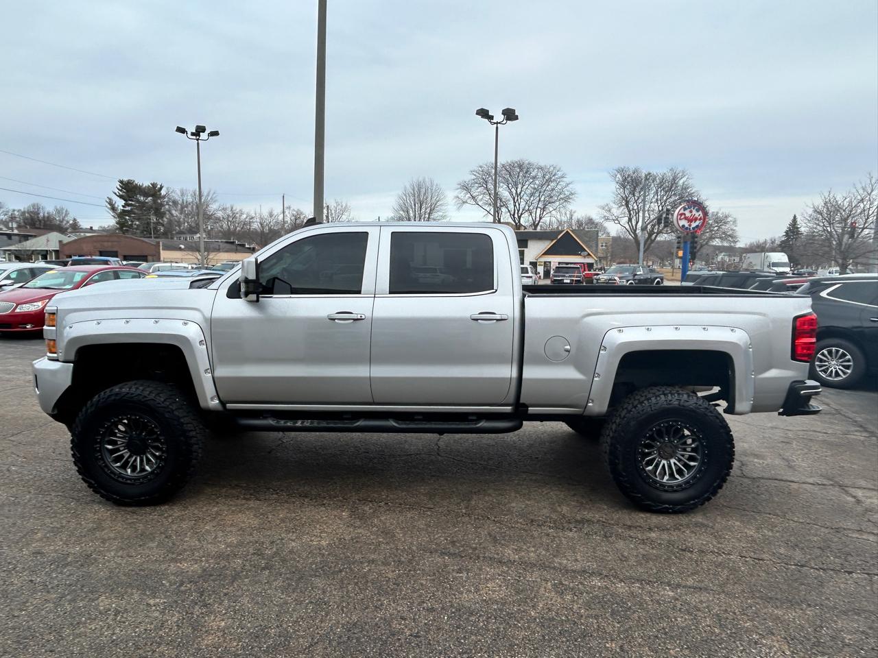 Chevrolet Silverado 2500HD 4WD Crew Cab 153.7" LTZ 2017
