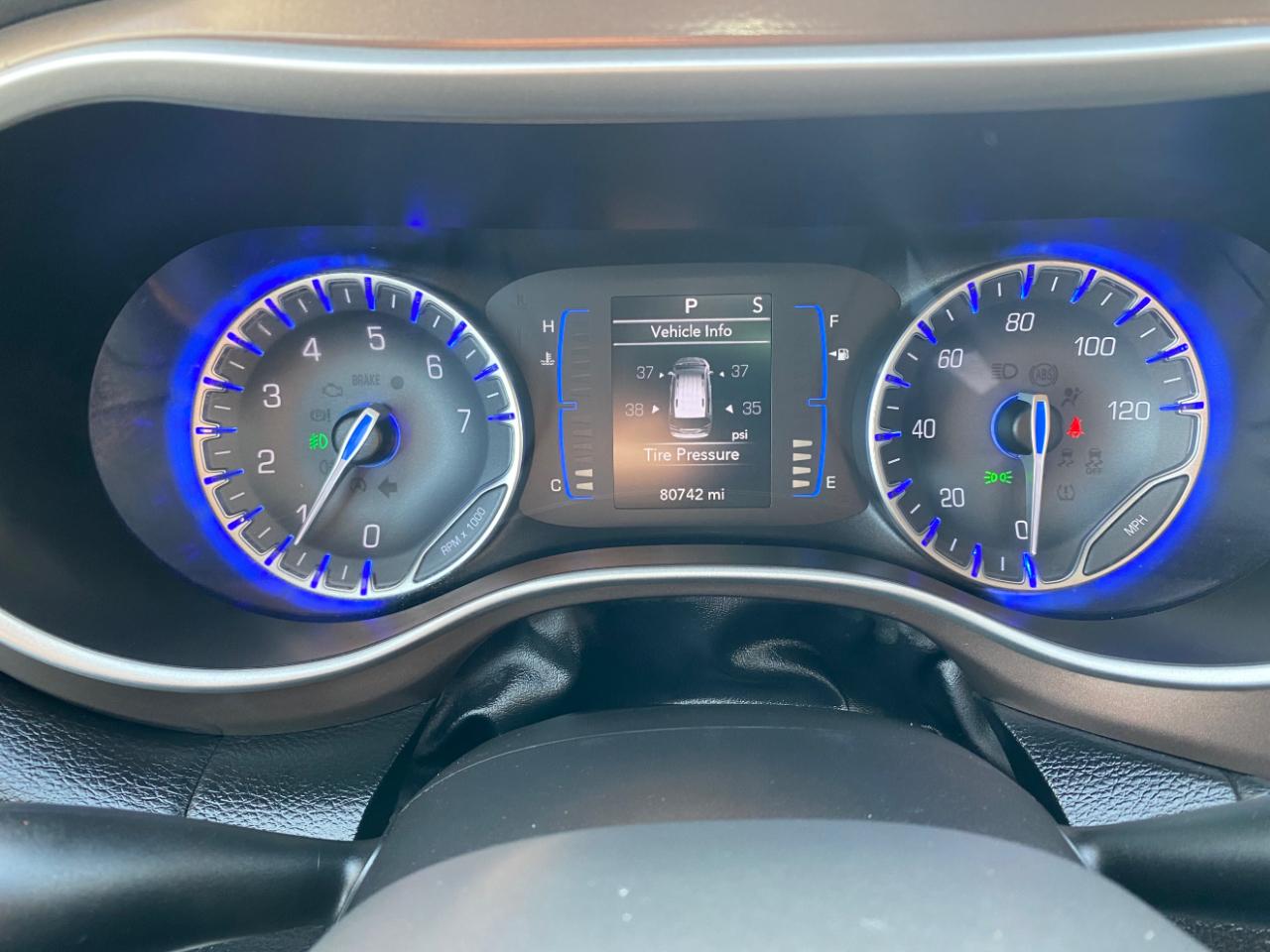 Chrysler Pacifica Touring-L FWD 2017