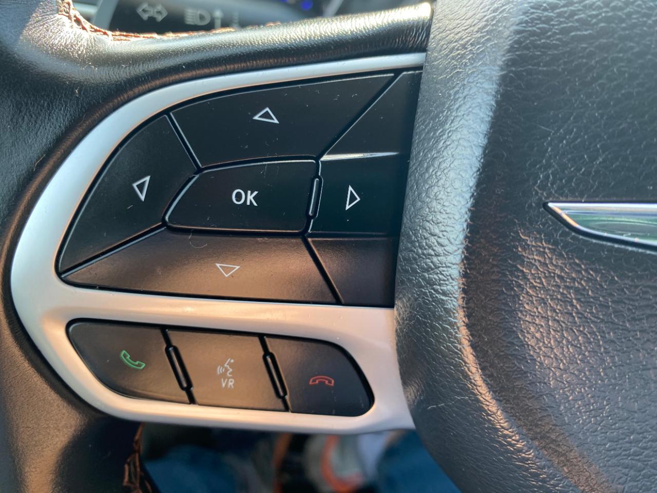 Chrysler Pacifica Touring-L FWD 2017