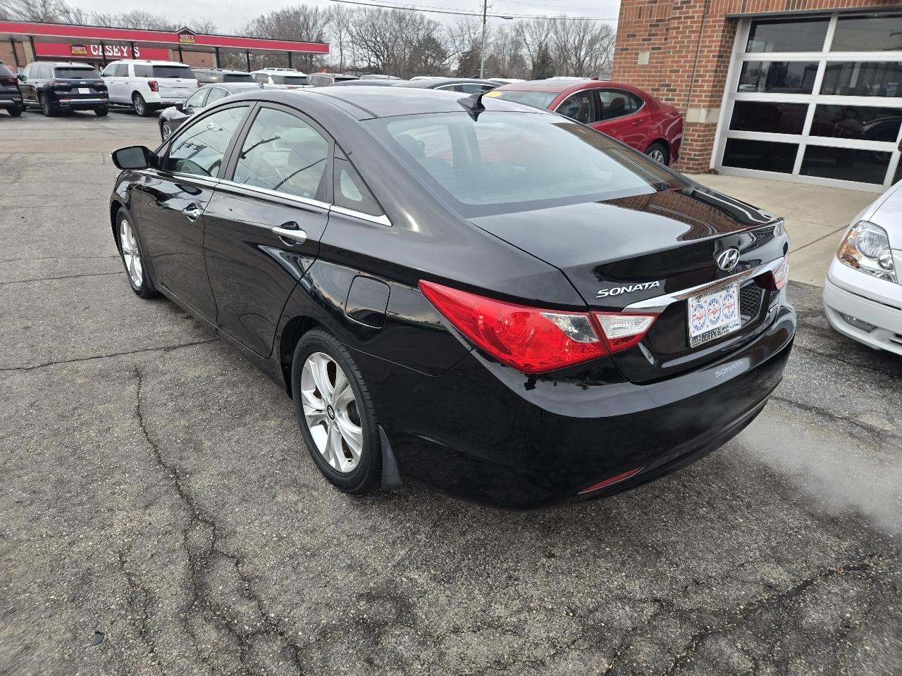 Hyundai Sonata 4dr Sdn 2.4L Auto Limited 2012