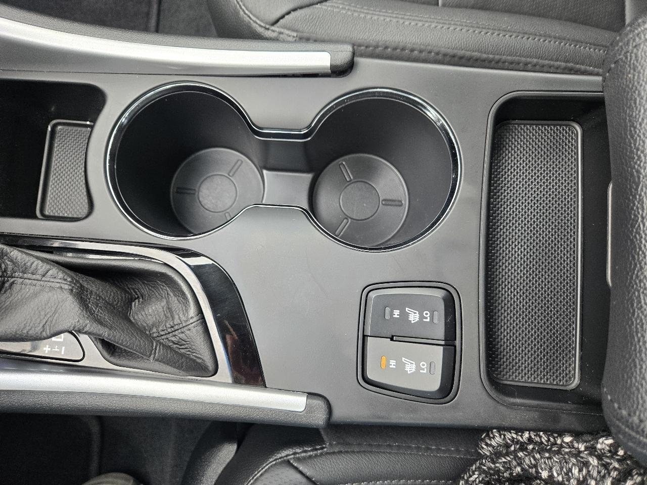 Hyundai Sonata 4dr Sdn 2.4L Auto Limited 2012