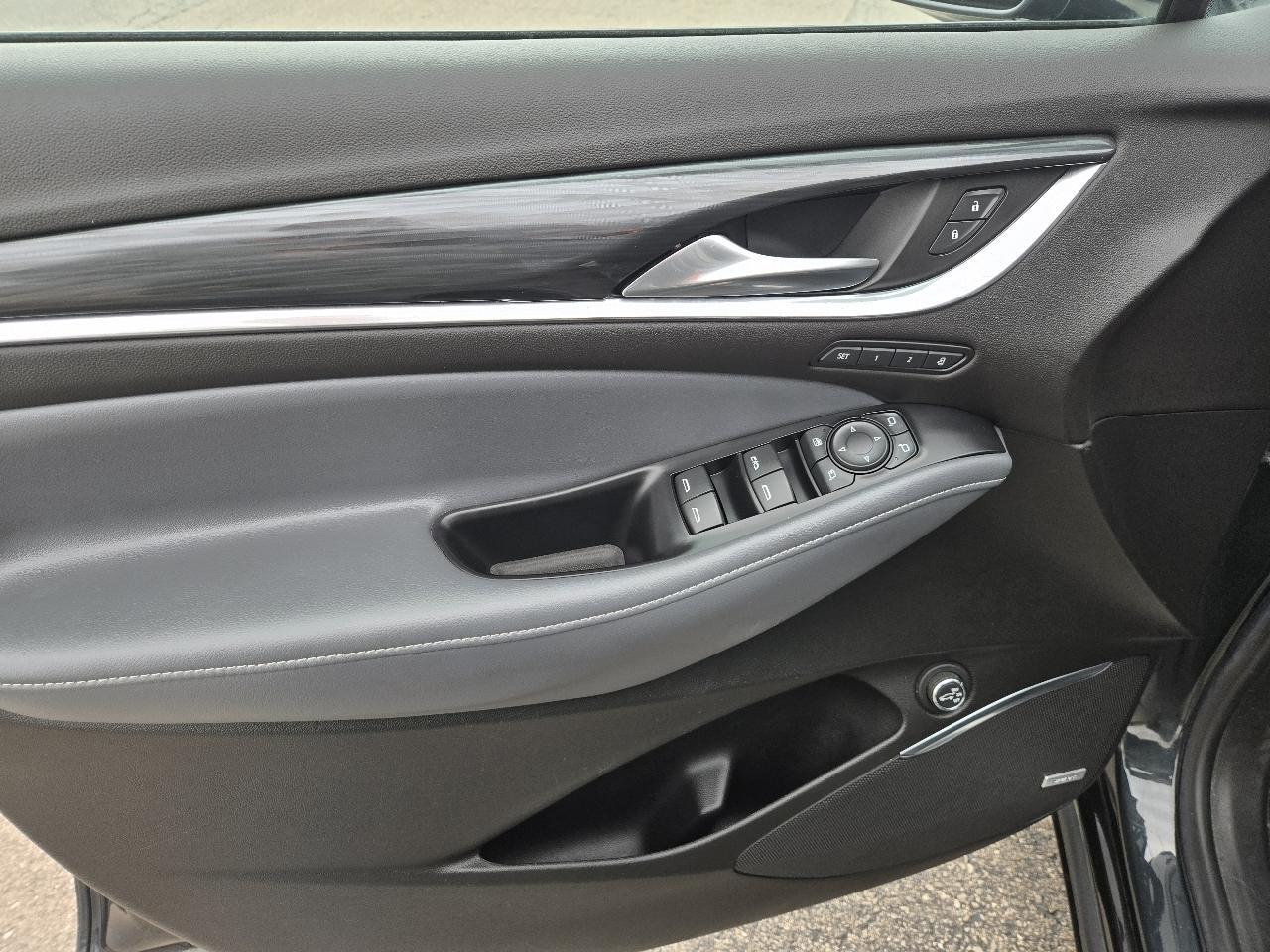 Buick Enclave AWD 4dr Premium 2020