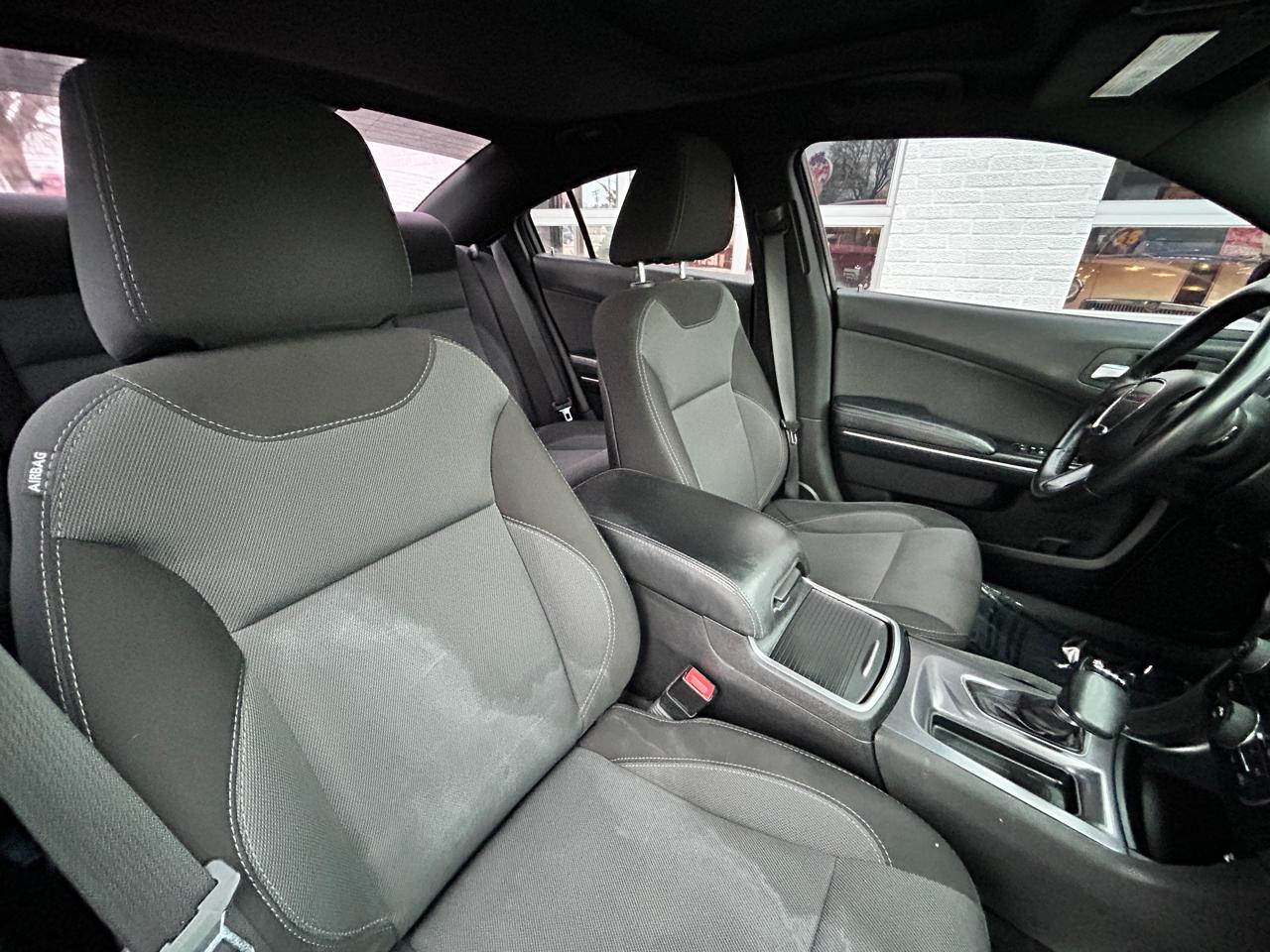 Dodge Charger 4dr Sdn SE AWD 2015