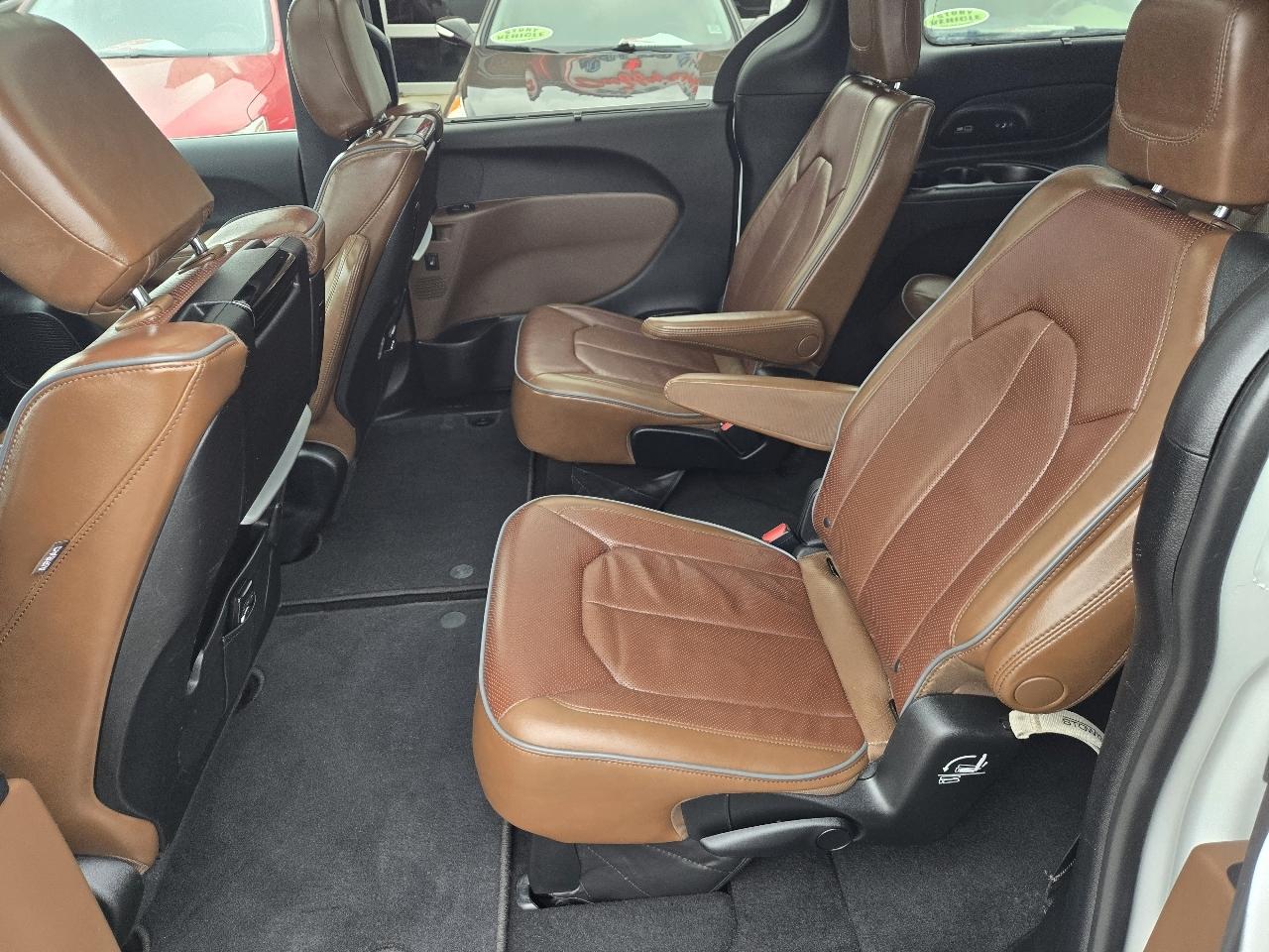 Chrysler Pacifica Limited FWD 2017