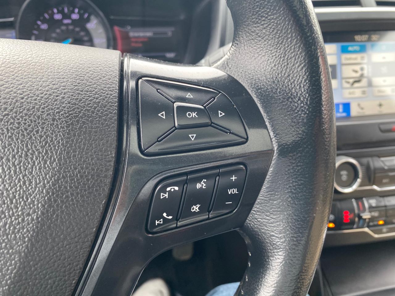 Ford Explorer XLT FWD 2017