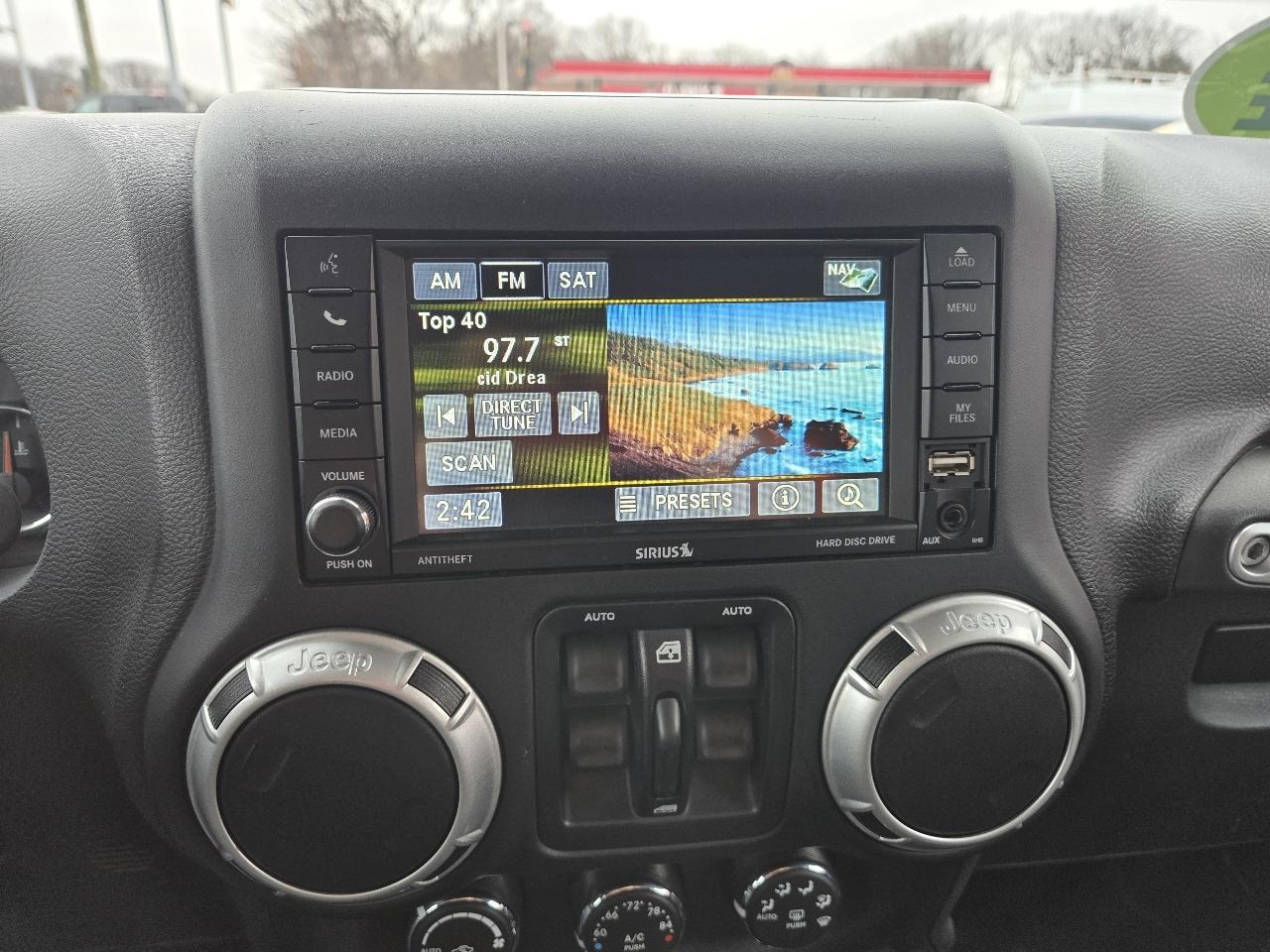 Jeep Wrangler Unlimited 4WD 4dr Sahara 2016