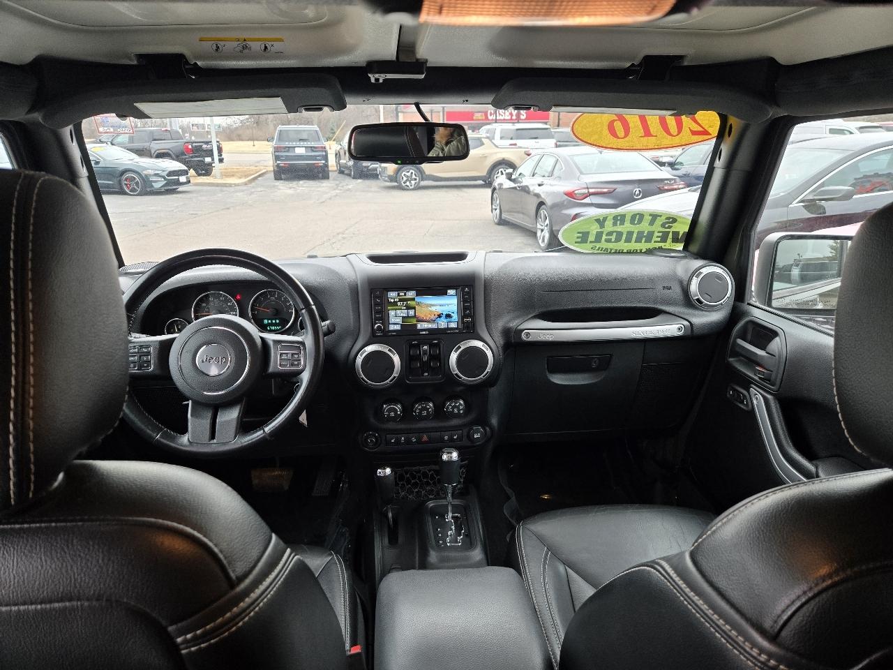 Jeep Wrangler Unlimited 4WD 4dr Sahara 2016