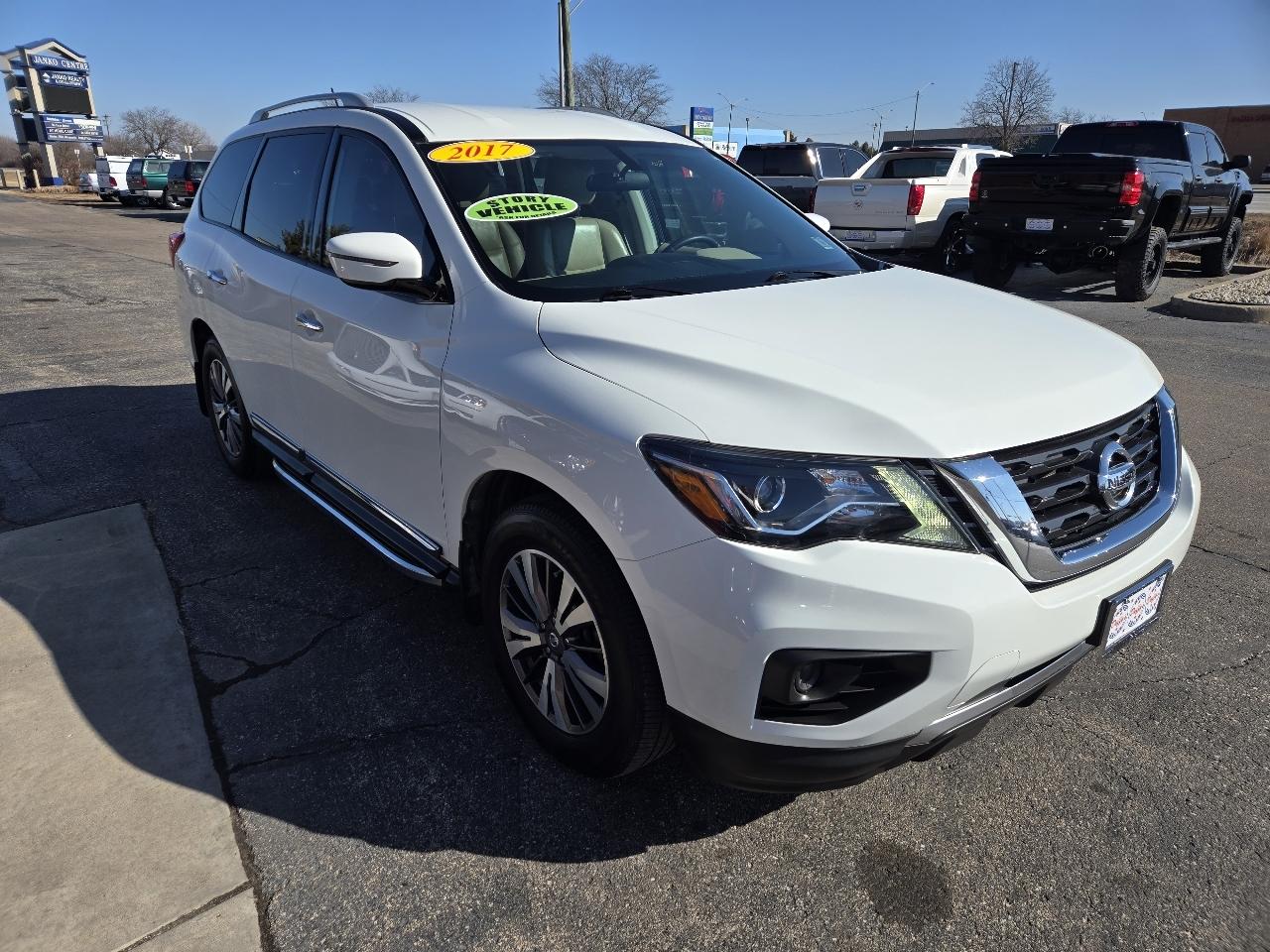Nissan Pathfinder FWD S 2017