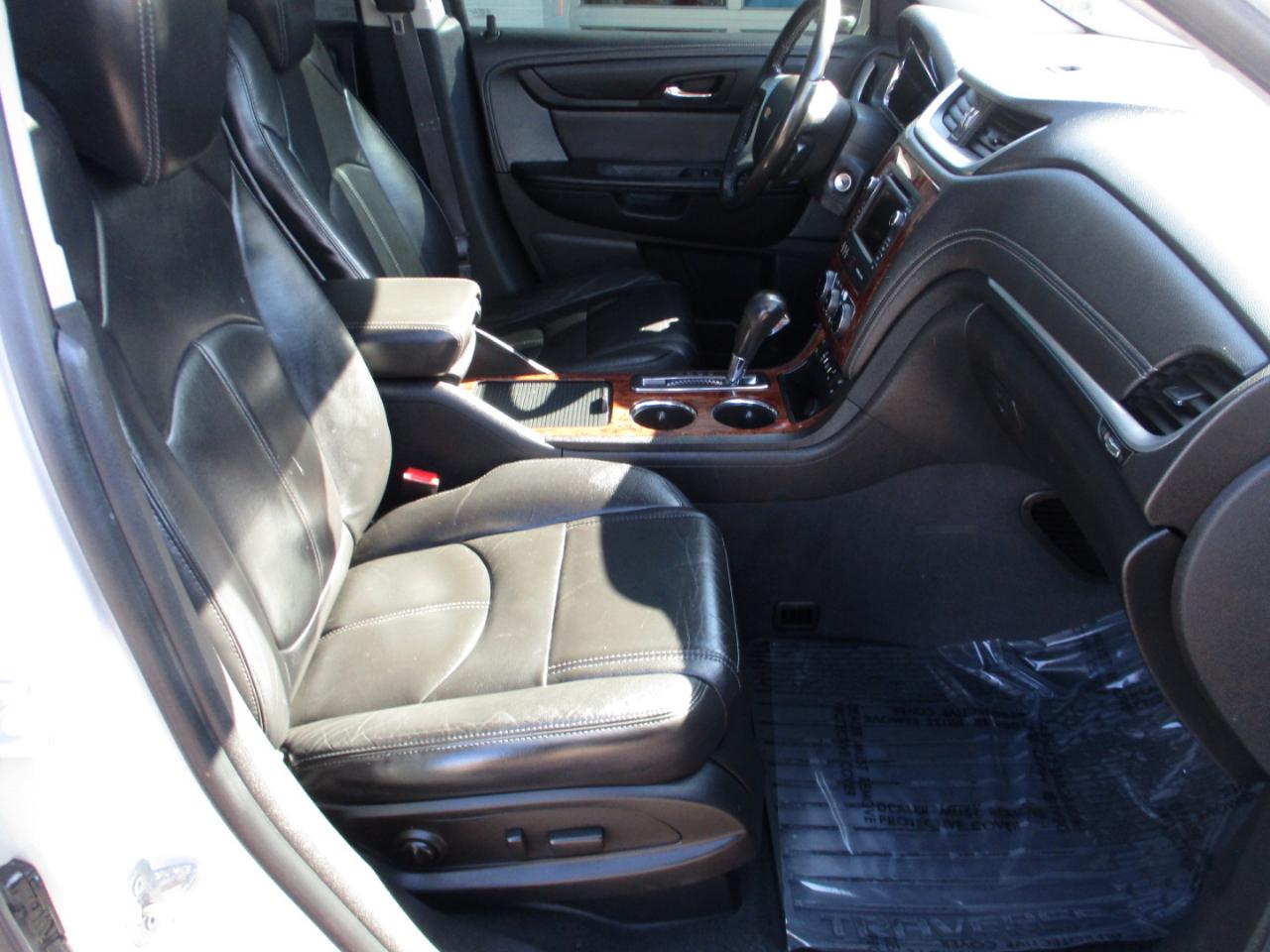 Chevrolet Traverse FWD 4dr LT w/2LT 2014