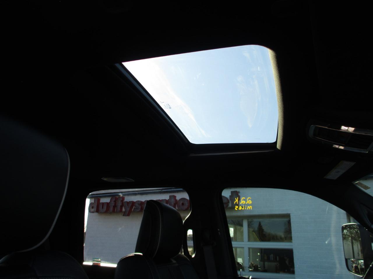 RAM 3500 Limited 4x4 Crew Cab 8' Box 2022