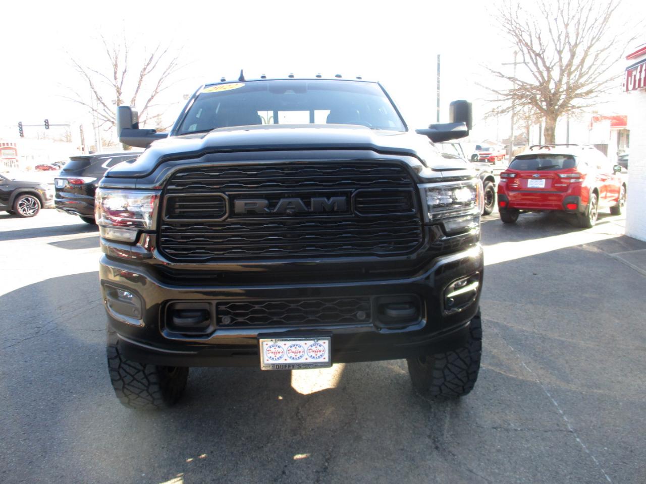 RAM 3500 Limited 4x4 Crew Cab 8' Box 2022