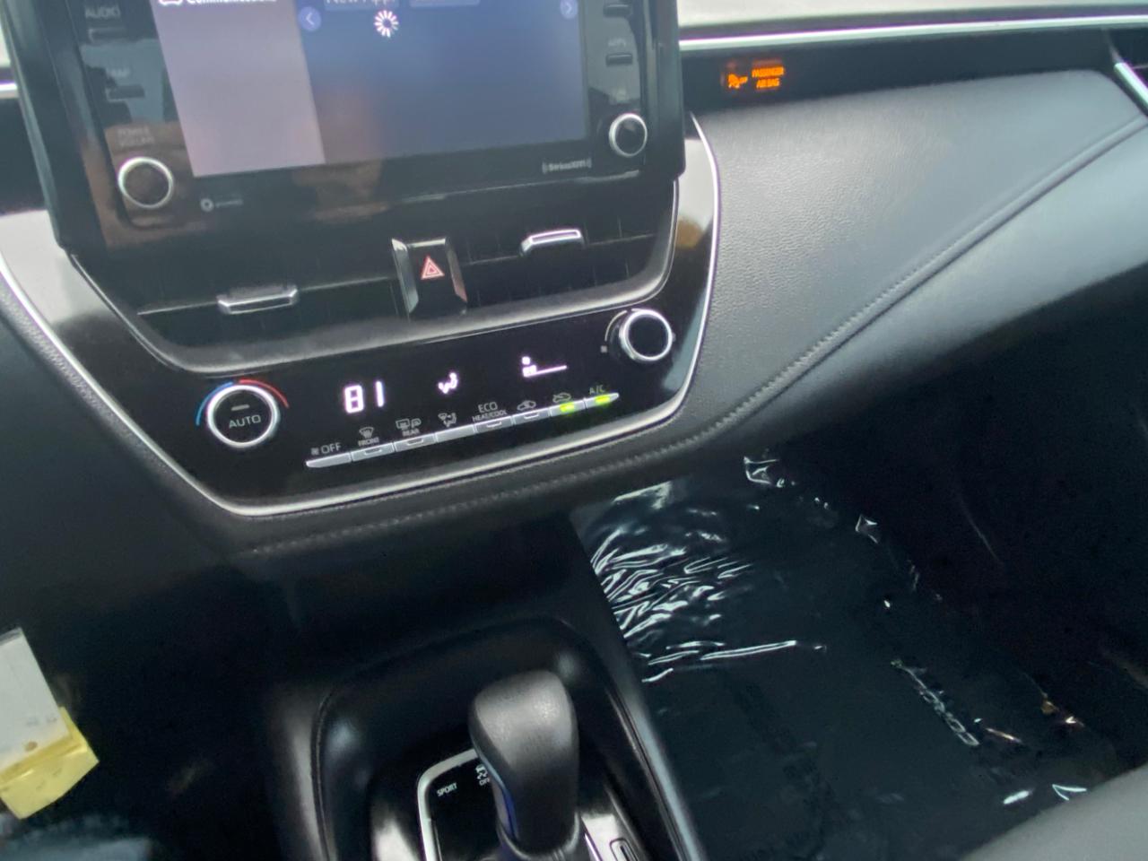 Toyota Corolla SE CVT (Natl) 2022