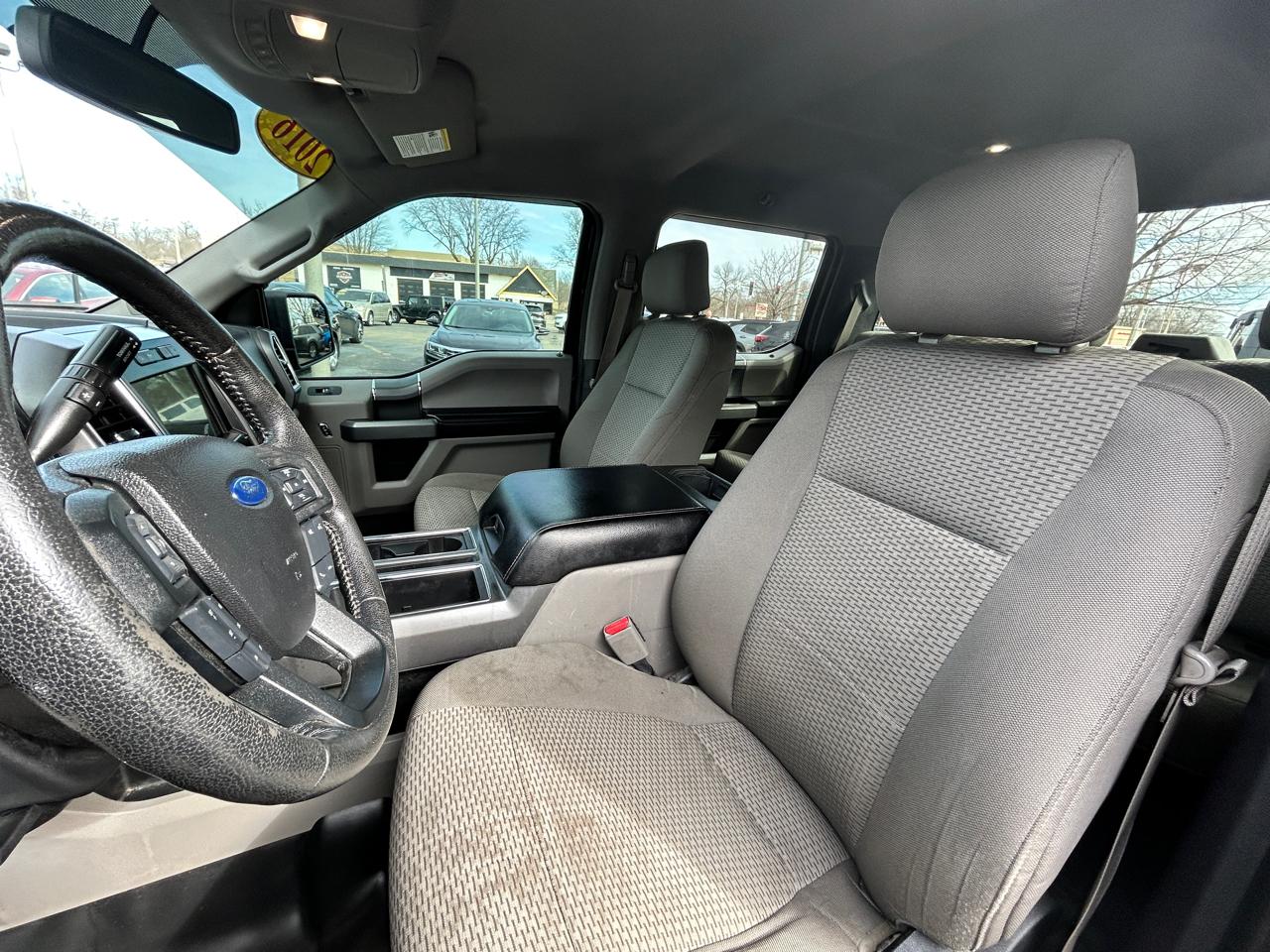 Ford F-150 4WD SuperCrew 139" XLT 2016