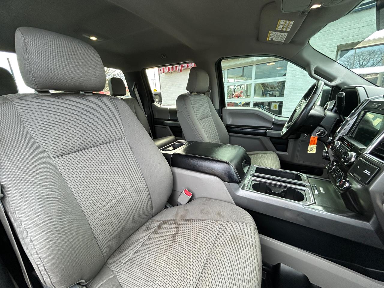 Ford F-150 4WD SuperCrew 139" XLT 2016