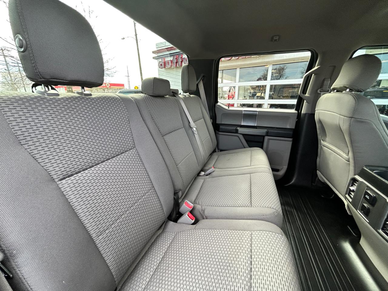 Ford F-150 4WD SuperCrew 139" XLT 2016