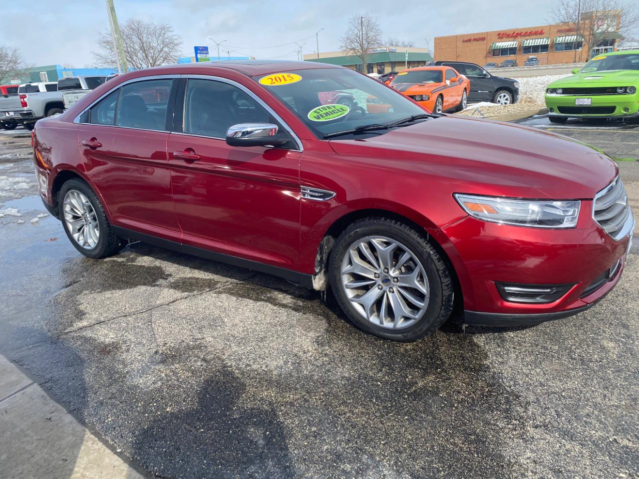 Ford Taurus 4dr Sdn Limited FWD 2015