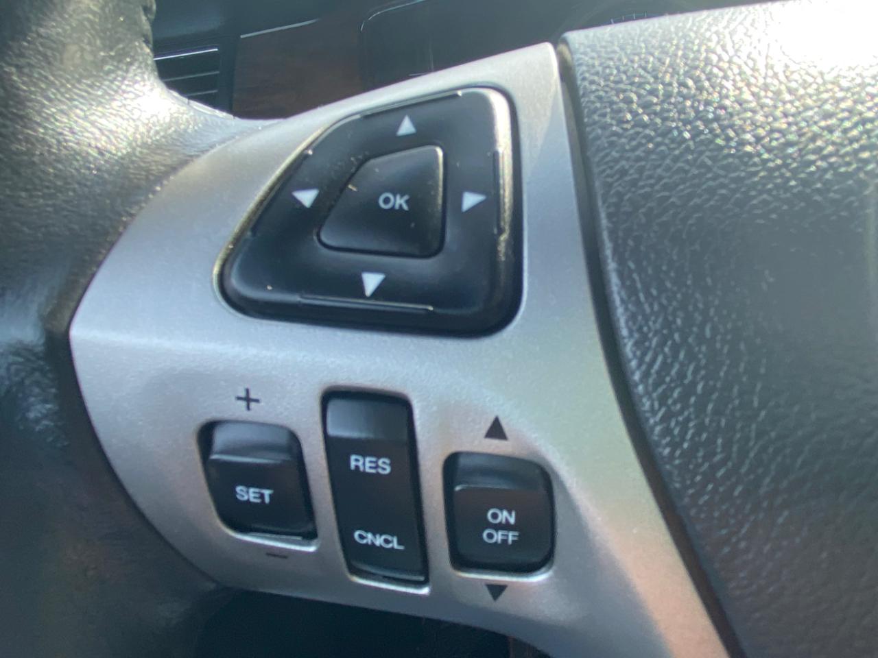 Ford Taurus 4dr Sdn Limited FWD 2015