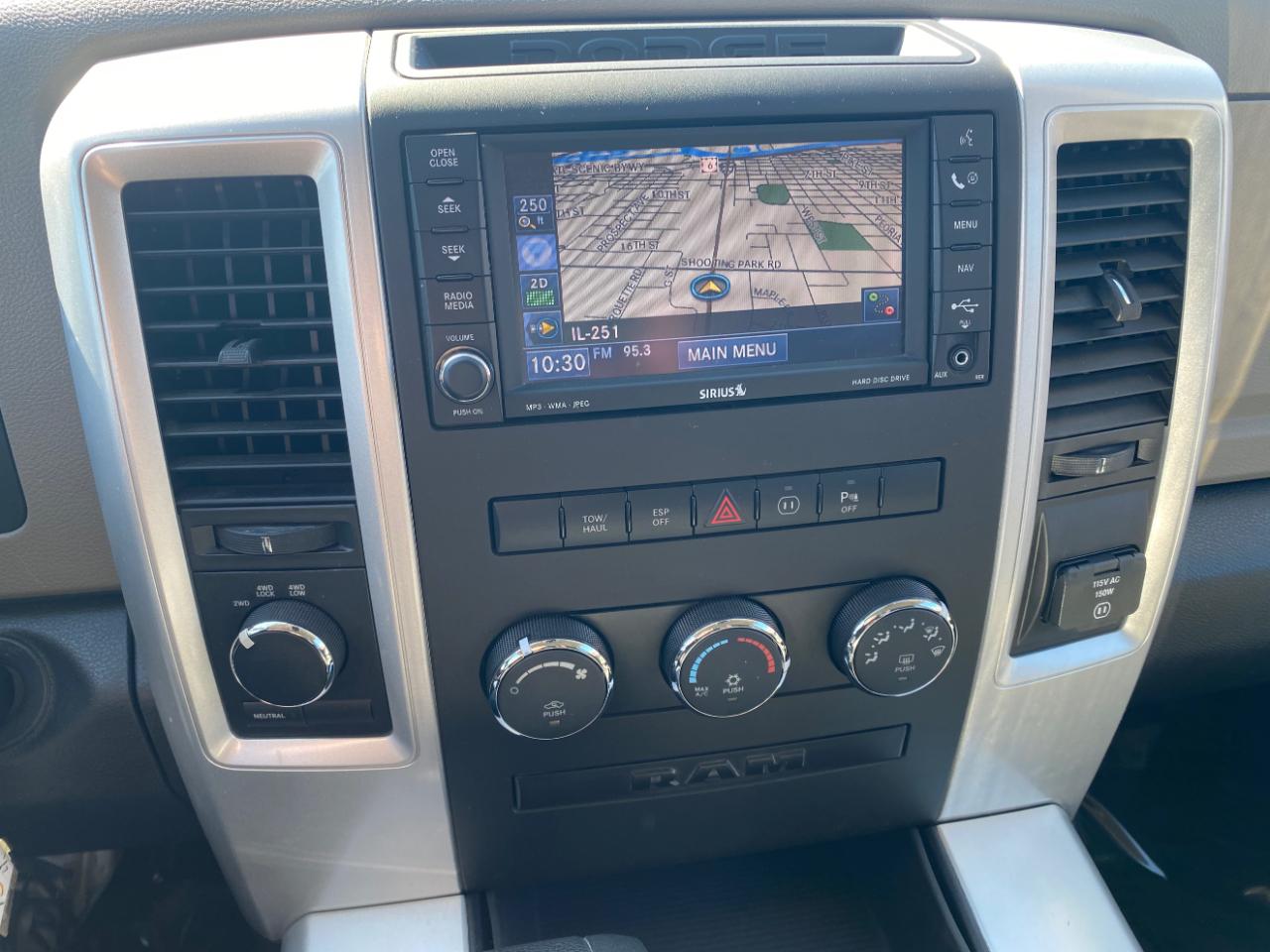 Dodge Ram 1500 4WD Crew Cab 140.5" SLT 2009