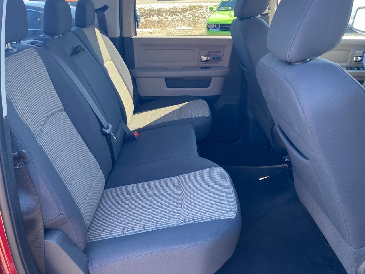 Dodge Ram 1500 4WD Crew Cab 140.5" SLT 2009