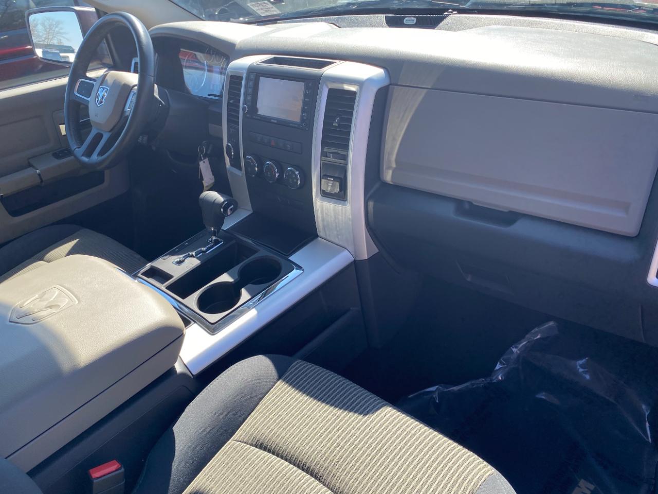 Dodge Ram 1500 4WD Crew Cab 140.5" SLT 2009