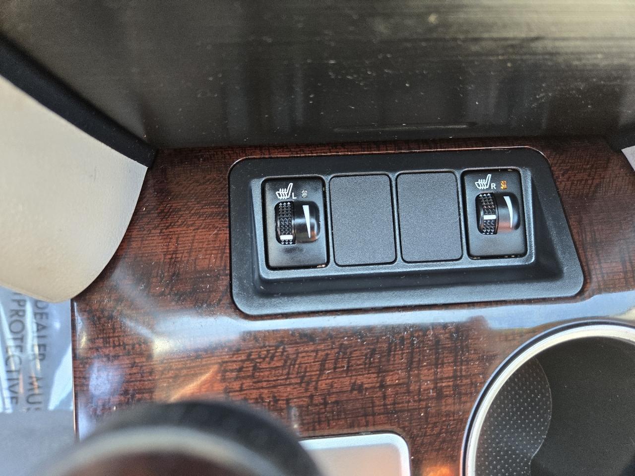 Toyota Camry 4dr Sdn V6 Auto XLE (Natl) 2012