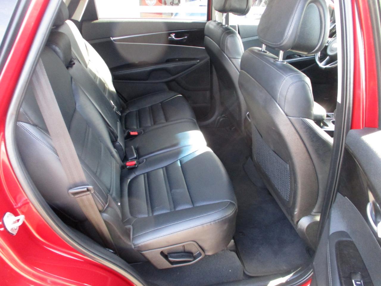 Kia Sorento AWD 4dr 3.3L EX 2016