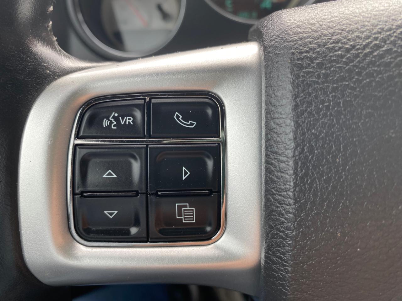 Dodge Challenger 2dr Cpe R/T Classic 2013