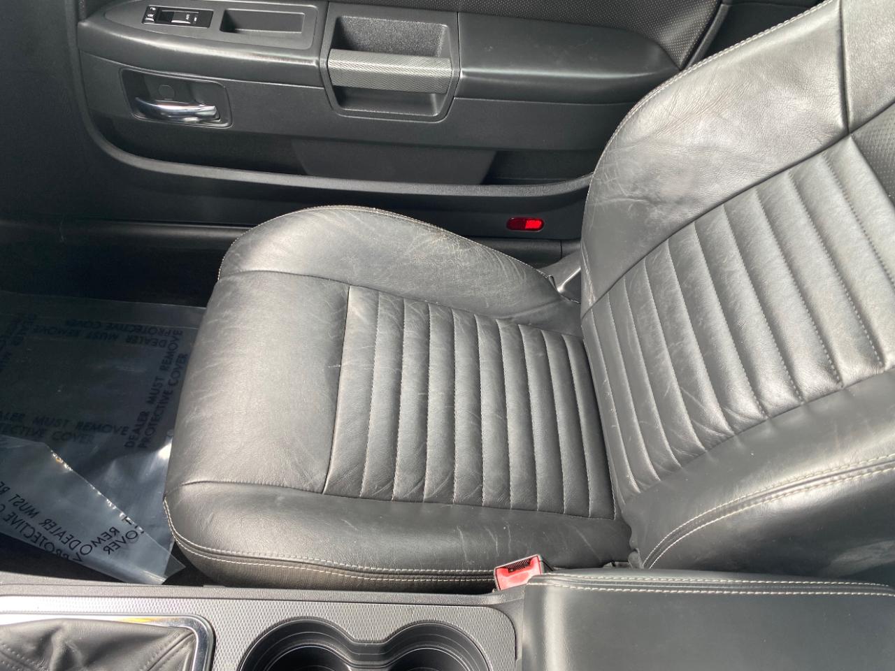 Dodge Challenger 2dr Cpe R/T Classic 2013