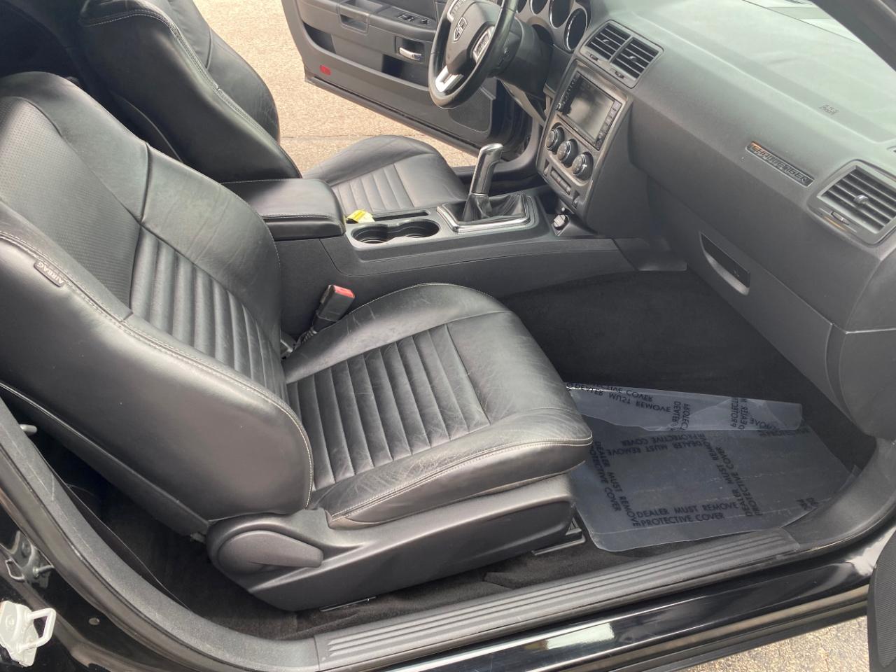 Dodge Challenger 2dr Cpe R/T Classic 2013