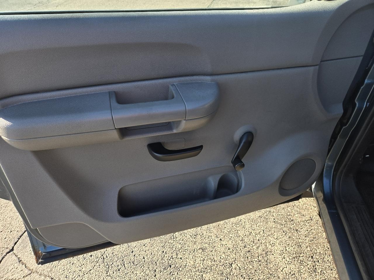 Chevrolet Silverado 1500 2WD Reg Cab 133.0" Work Truck 2007