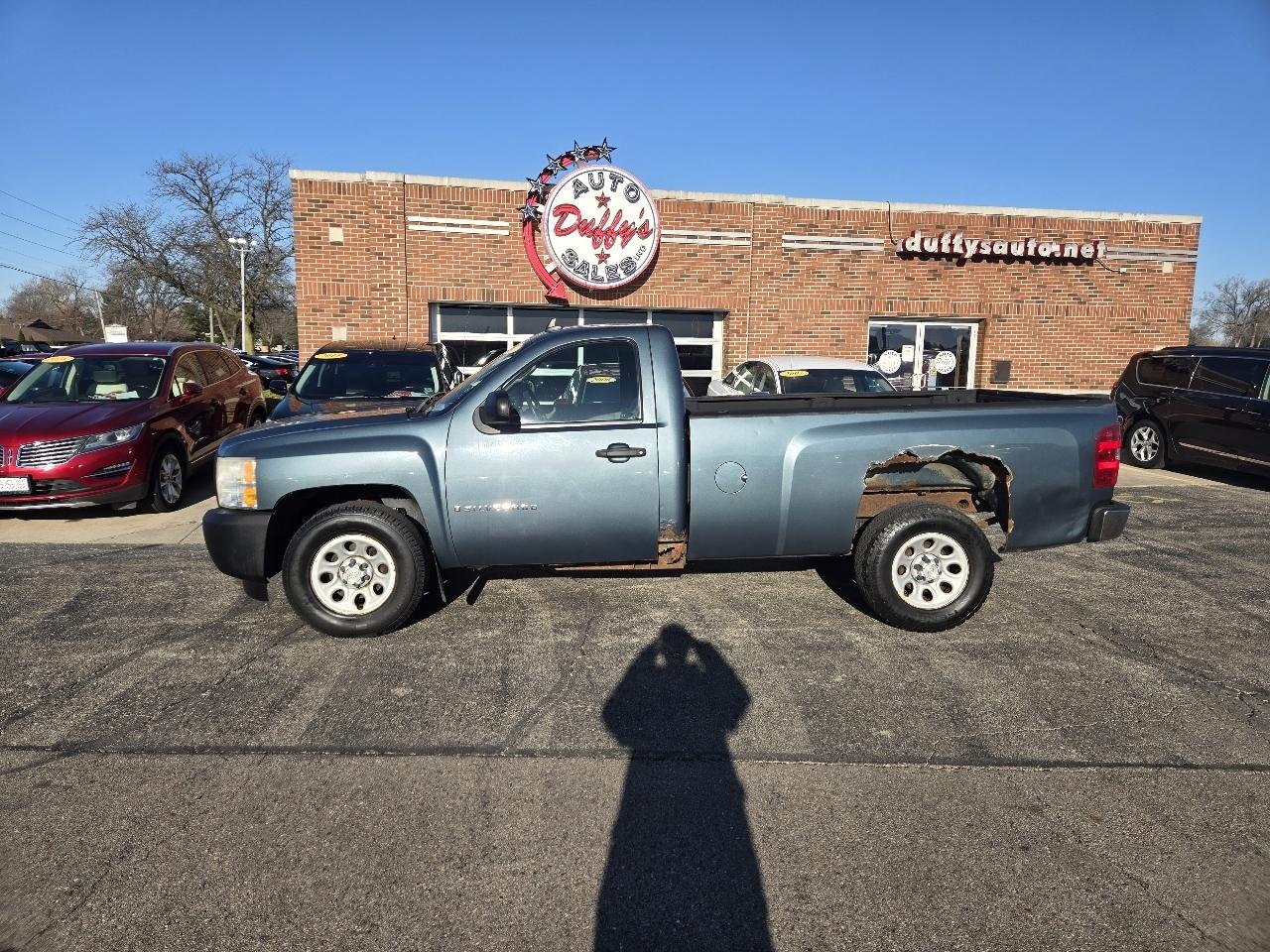 Chevrolet Silverado 1500 2WD Reg Cab 133.0" Work Truck 2007