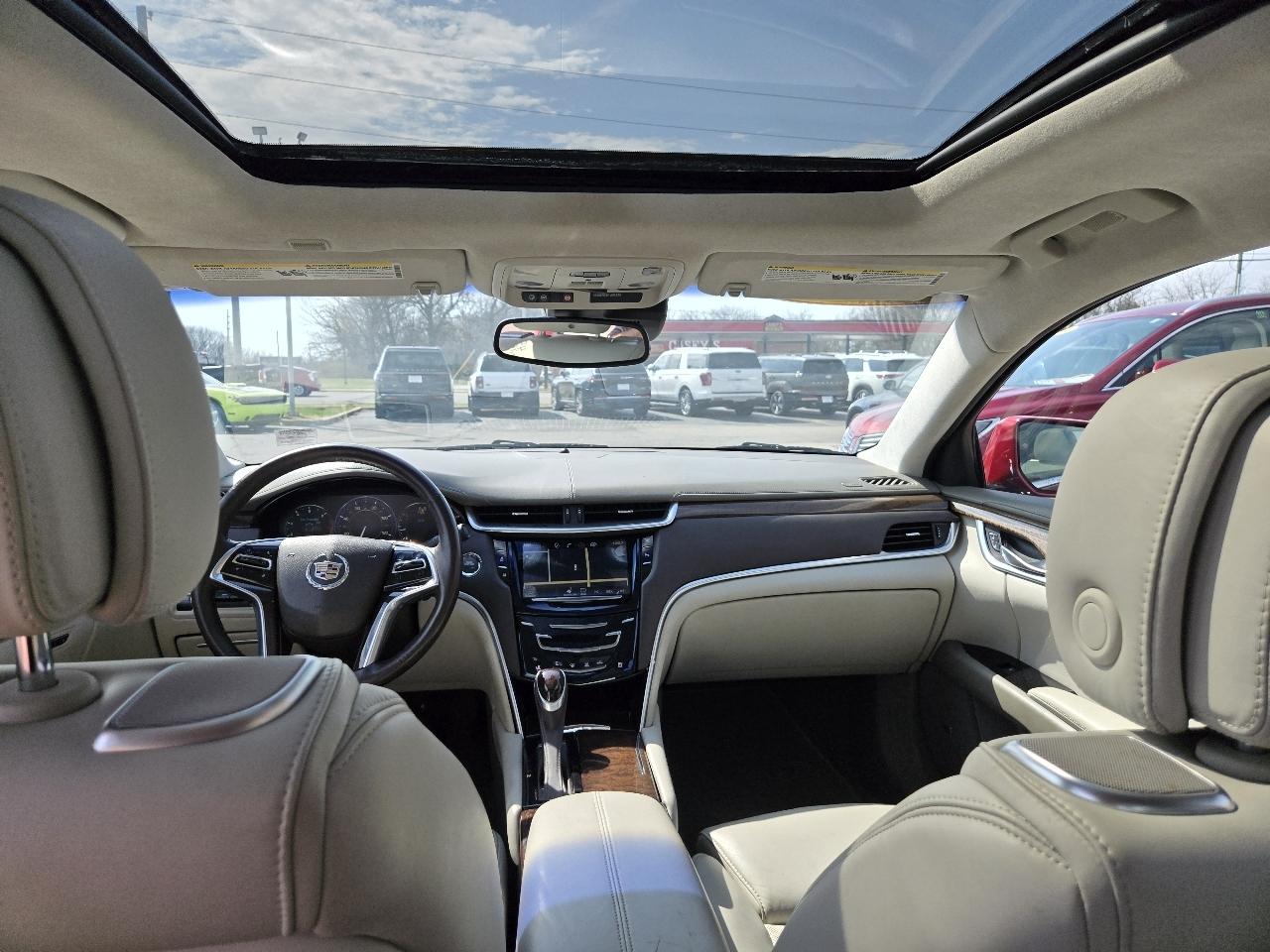 Cadillac XTS 4dr Sdn Platinum FWD 2013