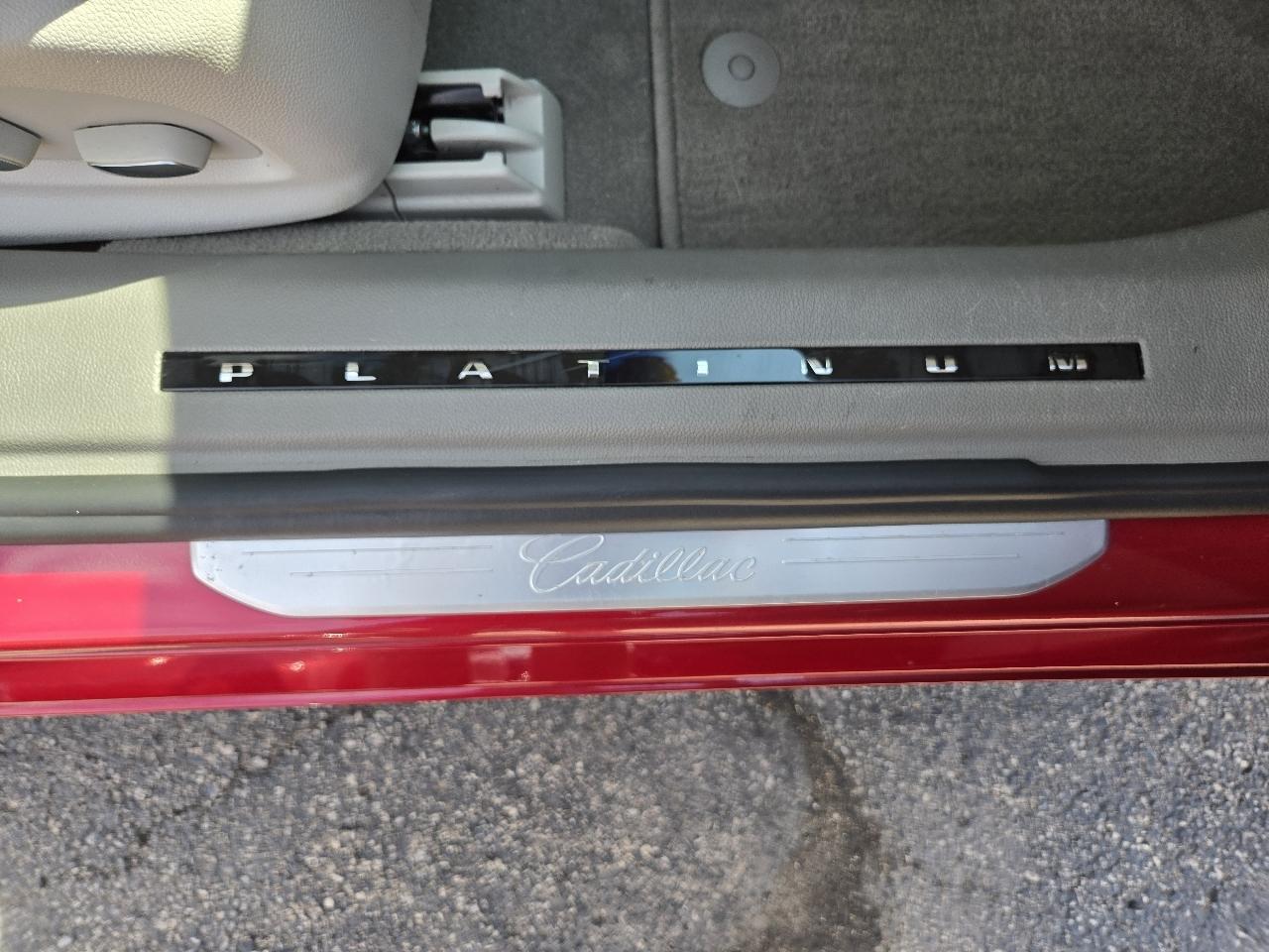 Cadillac XTS 4dr Sdn Platinum FWD 2013