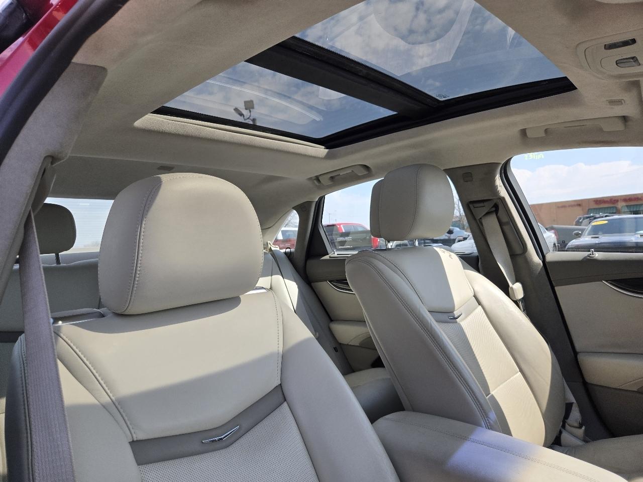 Cadillac XTS 4dr Sdn Platinum FWD 2013