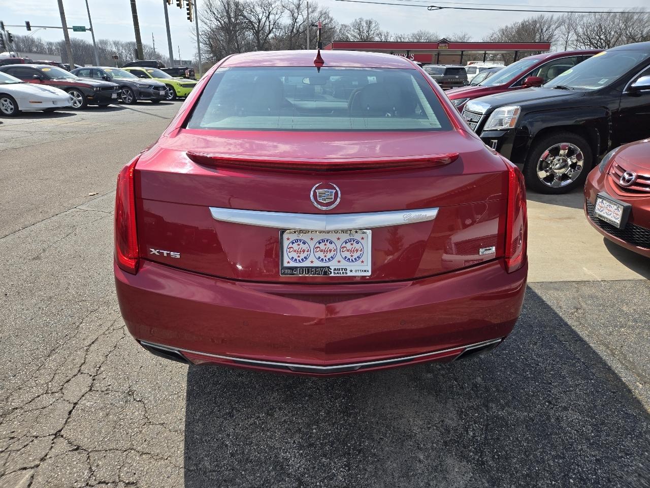 Cadillac XTS 4dr Sdn Platinum FWD 2013