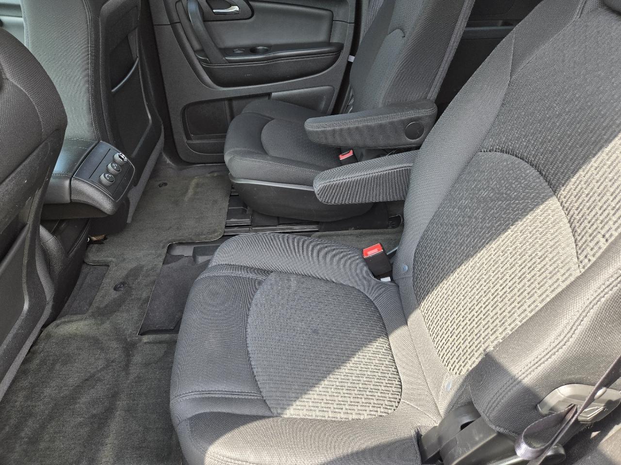 Chevrolet Traverse FWD 4dr LT w/1LT 2012