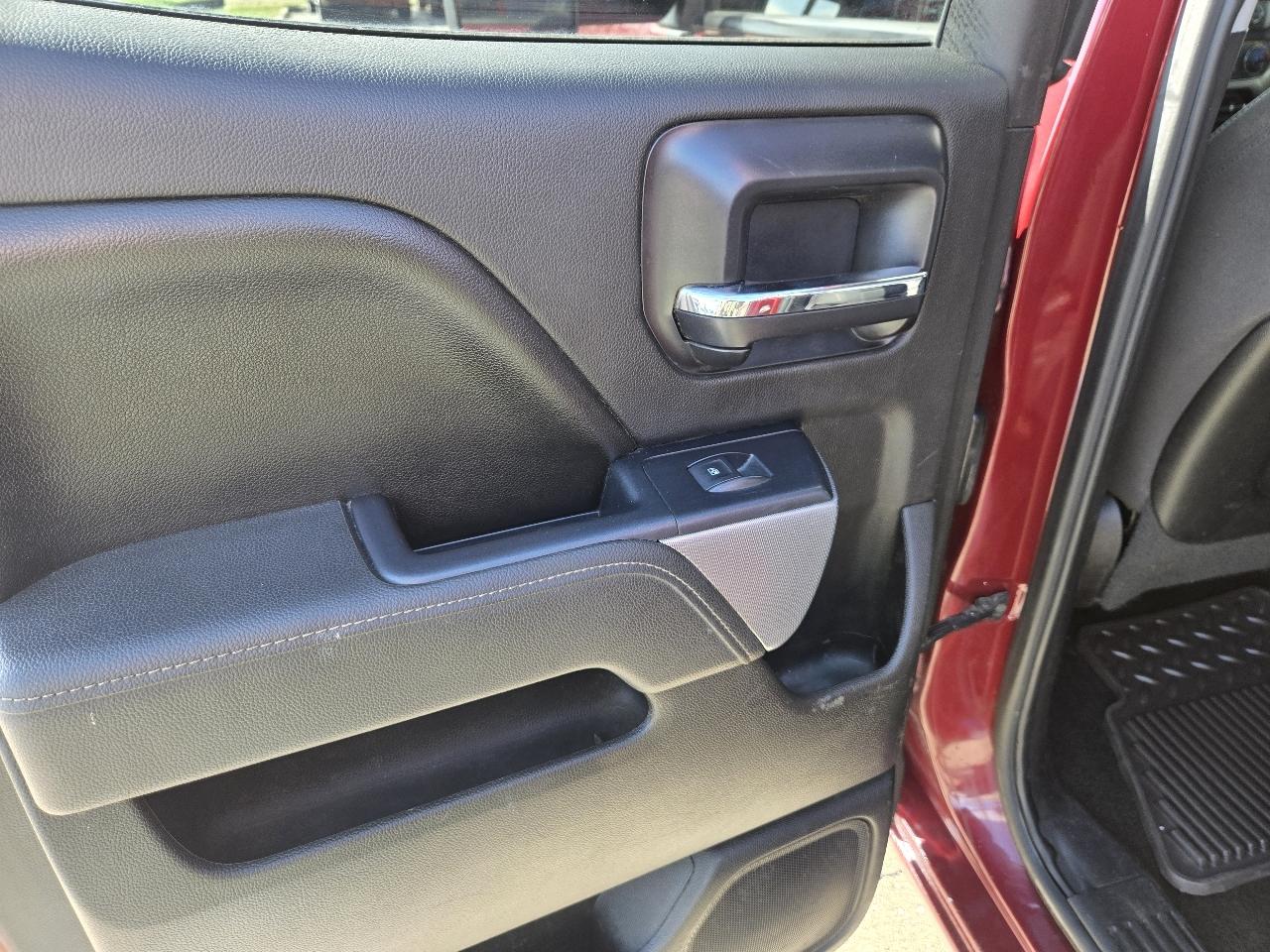 Chevrolet Silverado 2500HD 4WD Double Cab 144.2" LT 2015