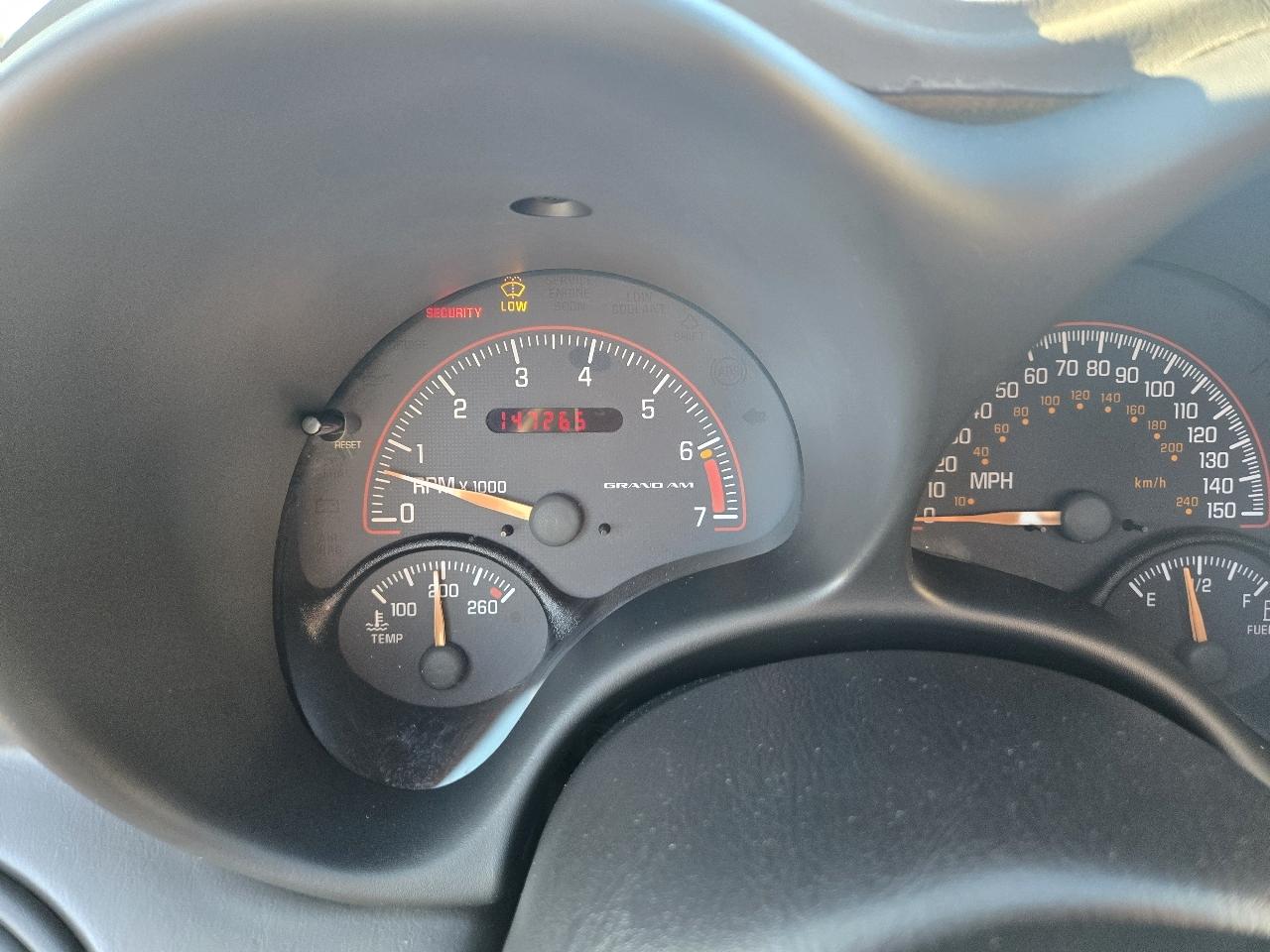 Pontiac Grand Am 2dr Cpe GT 2003