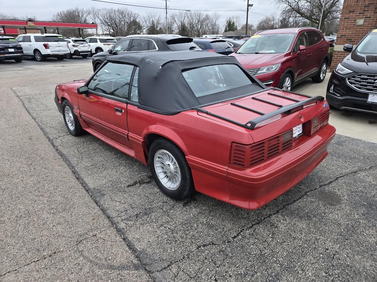 Ford Mustang 2dr Convertible GT 1989