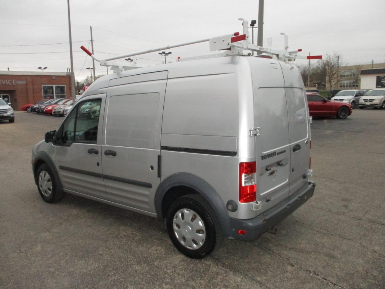 Ford Transit Connect 114.6" XL w/o side or rear door glass 2012