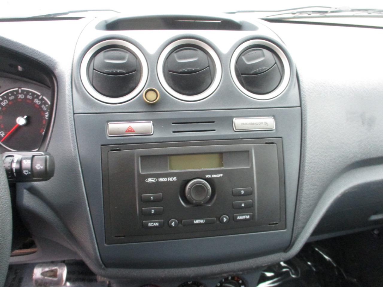 Ford Transit Connect 114.6" XL w/o side or rear door glass 2012